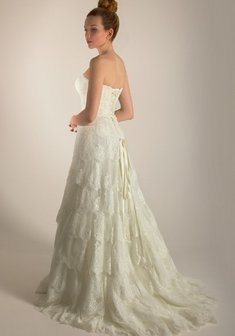 Свадебное платье Е51247. А-силуэт, длинное со шлейфом.