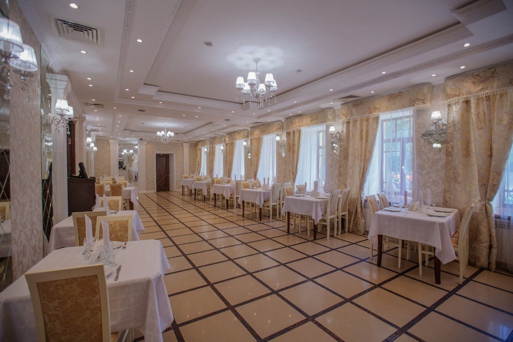 Ресторан ПариЖЖ при отеле Селивановъ